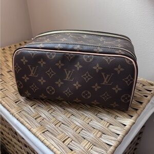 Louis Vuitton Dopp Kit